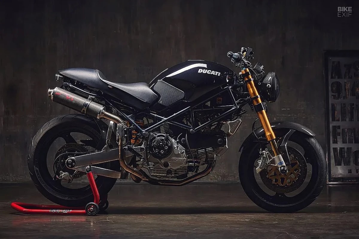 Bike EXIF Project Motorcycle on the 1999 Ducati Monster 900 featuring the Sargent World Sport seat with CFX all black WS-513-19.